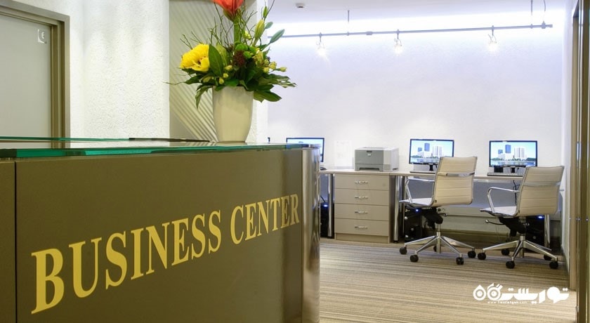 مرکز کسب و کار هتل کرون پلازا ورلد ترید سنتر