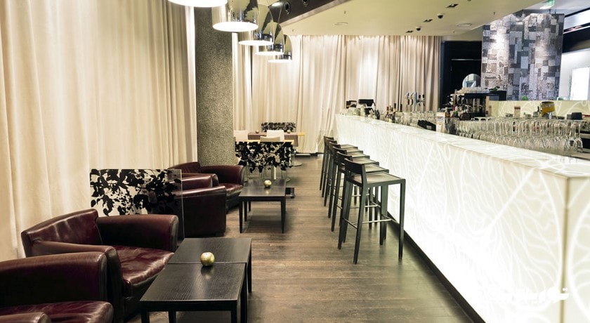 اپل بار هتل گلدن اپل بوتیک