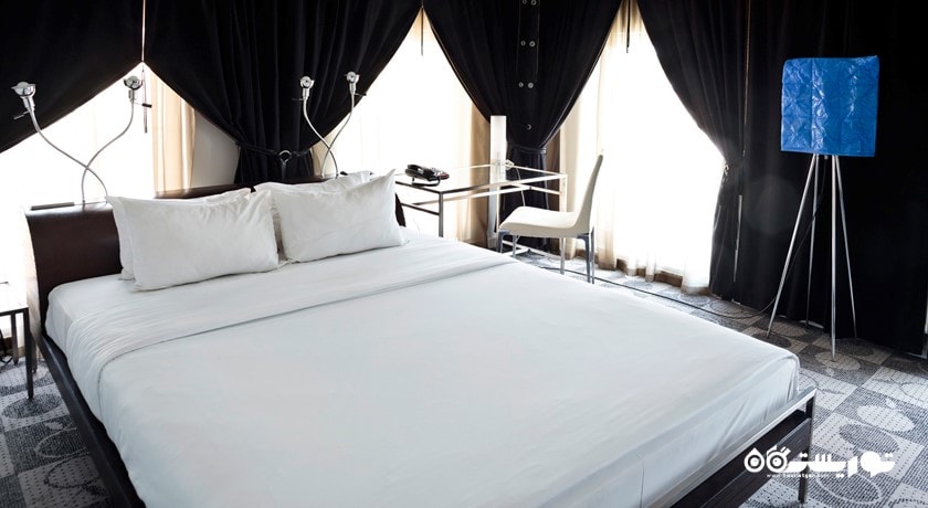 نمای تخت بزرگ اتاق بیزینس