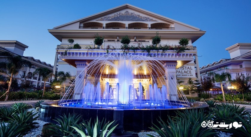 ساختمان هتل کریستال پالاس لاکچری ریزورت