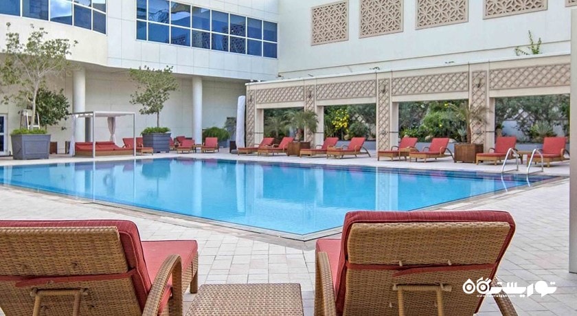 استخر روباز هتل نووتل ورلد ترید سنتر دبی