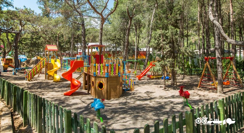 محوطه مخصوص بازی کودکان