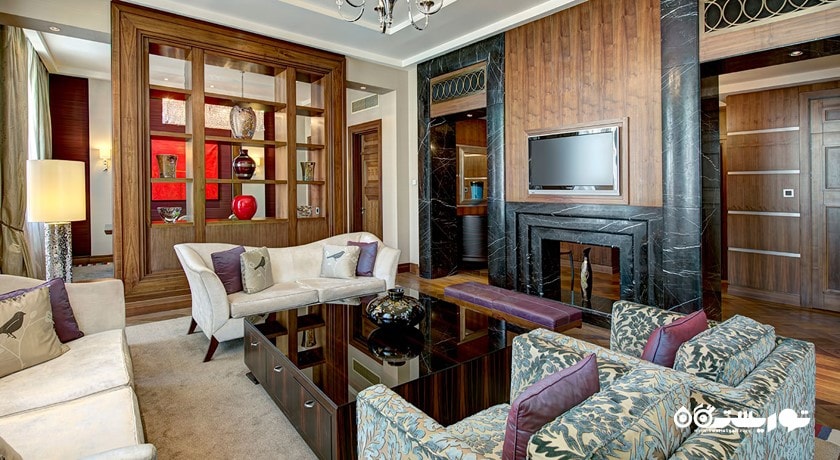 محوطه نشیمن سوئیت رویال