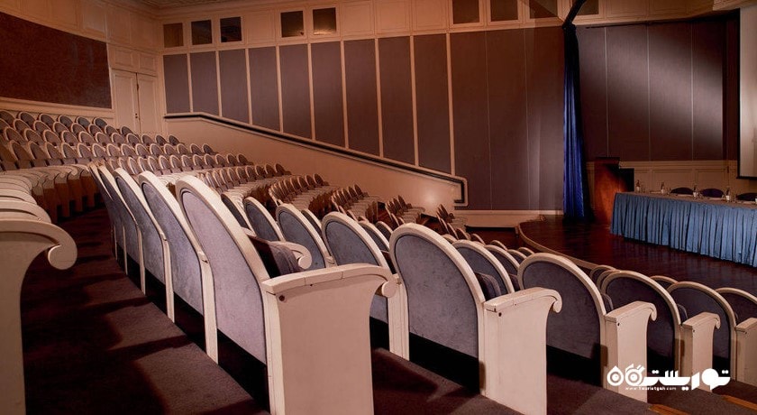 سالن برگزاری همایش و جلسات