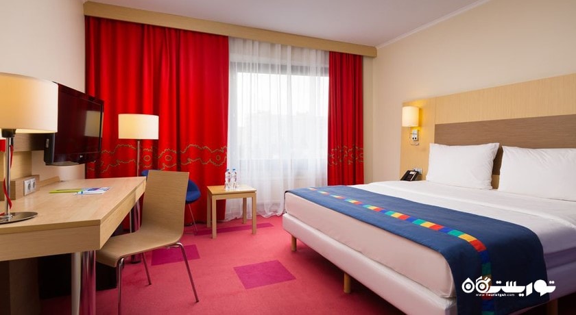 نمای تخت بزرگ اتاق استاندارد