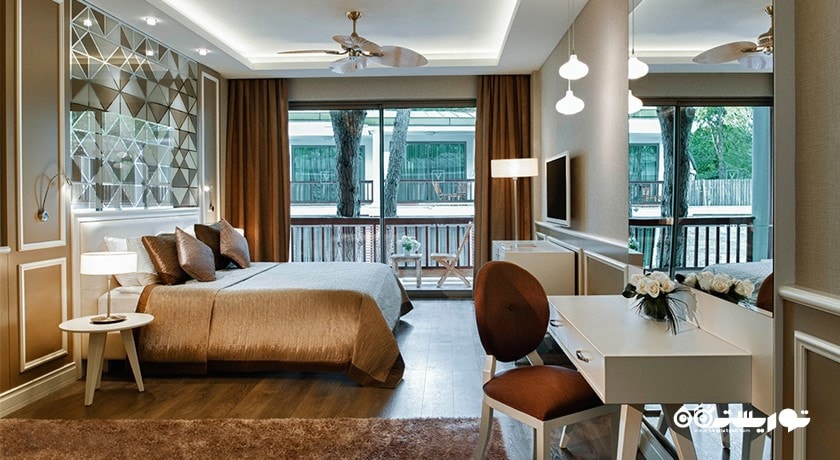 نمای تخت بزرگ ویلا لاگون