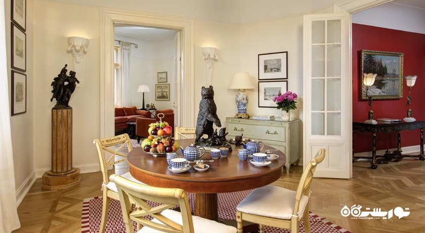 میز غذاخوری سوئیت پرزیدنشال