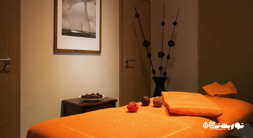 تخت ماساژ مرکز سلامتی و اسپا