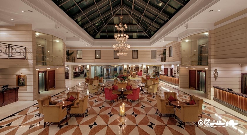 لابی هتل کمپینسکی مویکا 22