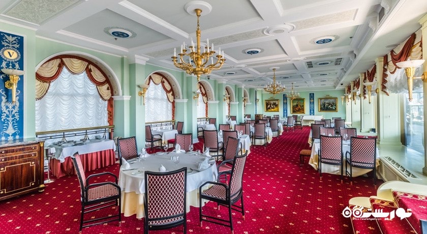 نمایی از رستوران ویکتوریا