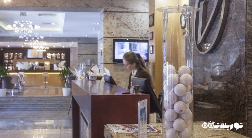 میز پذیرش هتل ودنسکی