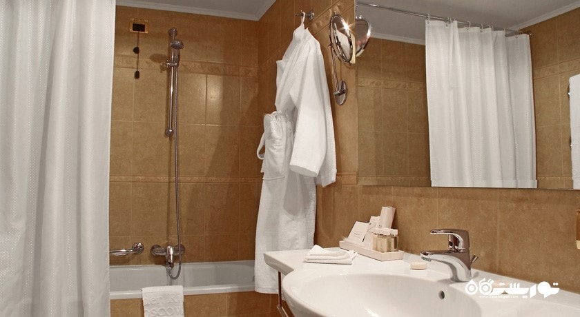 حمام و سرویس بهداشتی اتاق ها