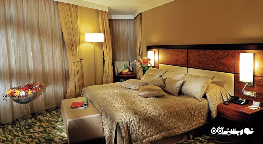 نمای تخت بزرگ سوئیت سینیور