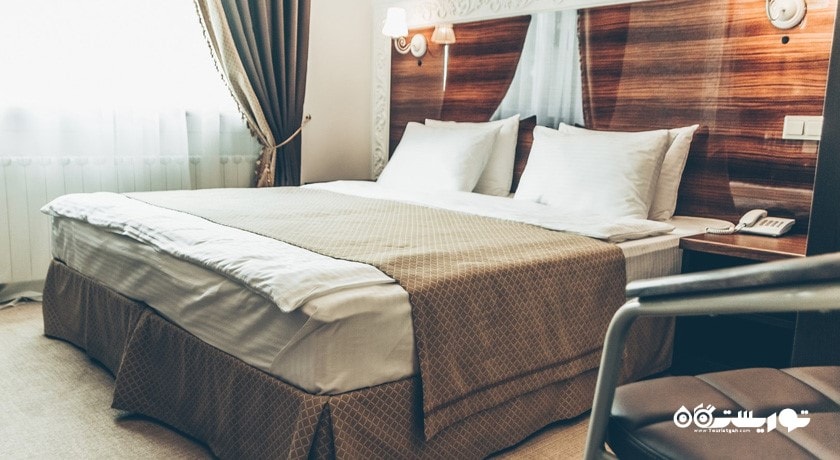نمای تخت بزرگ اتاق سوپریور