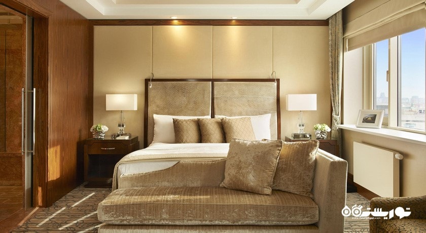 نمای تخت بزرگ سوئیت اگزکیوتیو