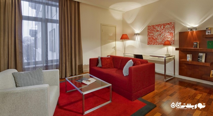 محوطه نشیمن سوئیت دلوکس