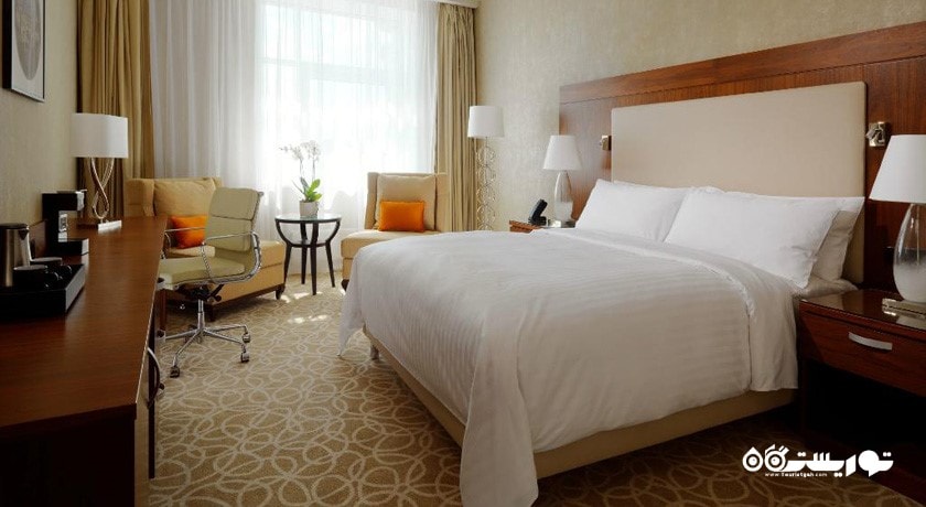 تخت بزرگ اتاق اگزکیوتیو دلوکس