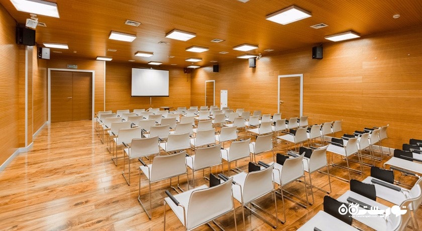 سالن برگزاری همایش و جلسات