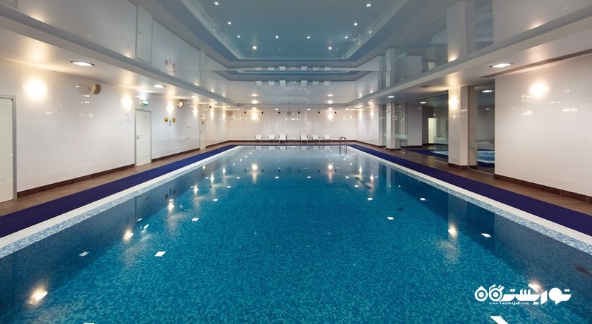 استخر سرپوشیده هتل پتروف پالاس