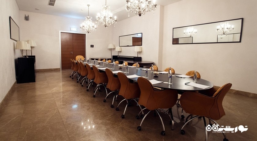 اتاق برگزاری جلسات در هتل