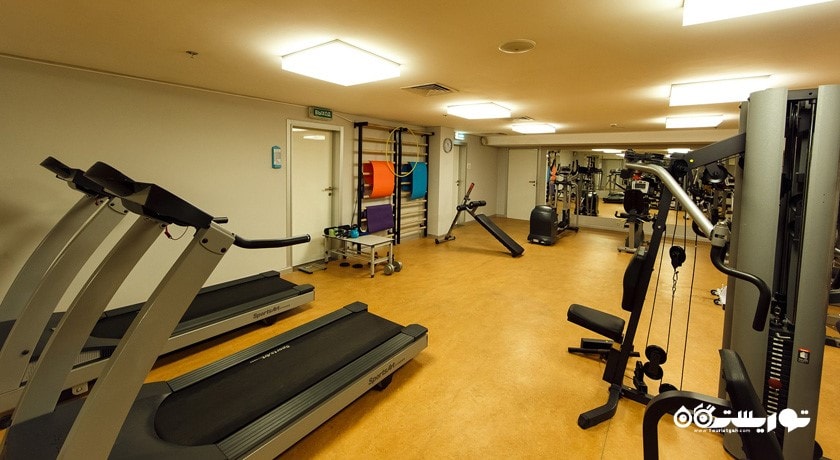 سالن ورزشی هتل پتروف پالاس