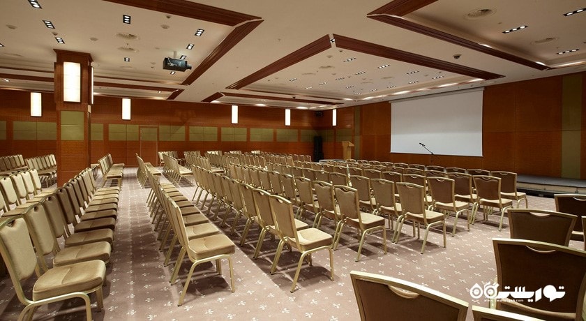 سالن برگزاری همایش و جلسات