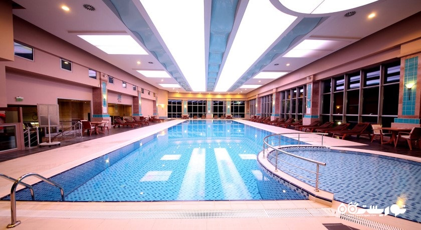 استخر سرپوشیده مرکز سلامتی و اسپا