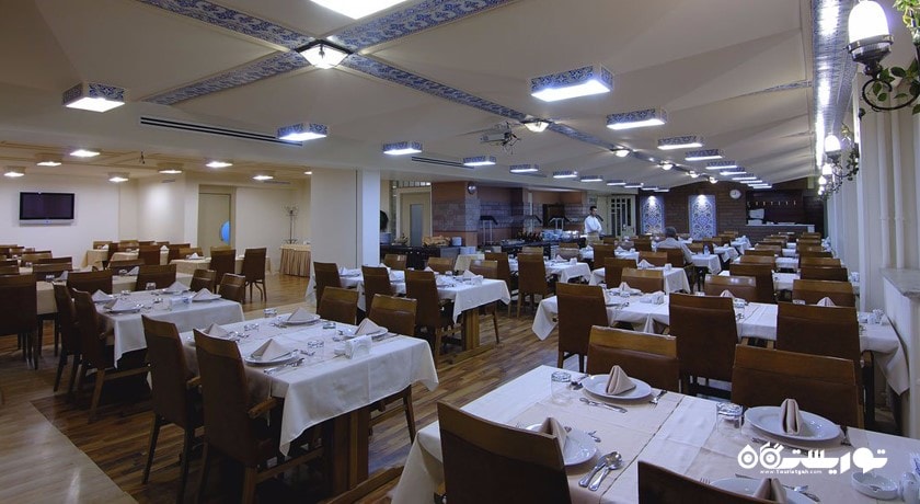 نمای کلی رستوران هتل سلجوک مولانا