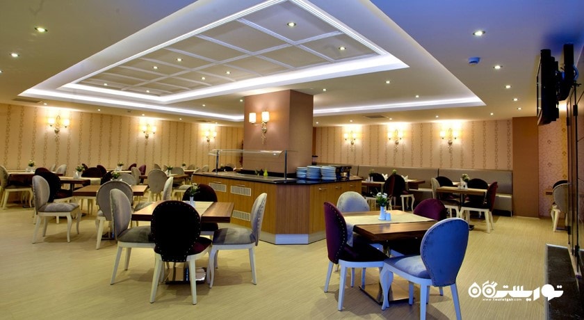 نمای کلی رستوران هتل گرند امین