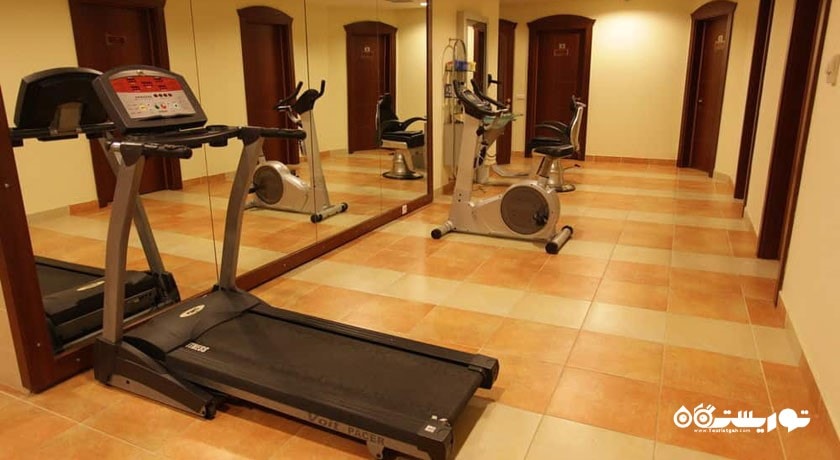 سالن ورزشی هتل گلدن پارک