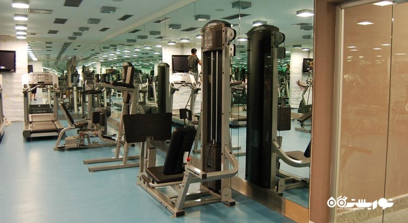 سالن ورزشی هتل نیپون