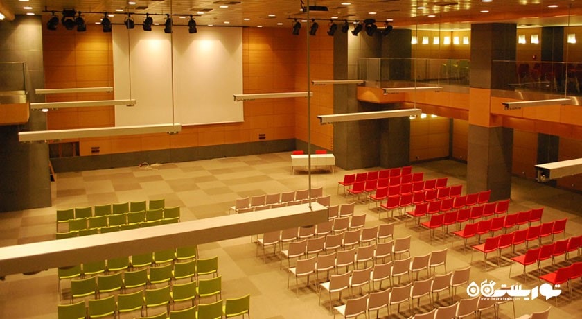 سالن برگزاری همایش و جلسات