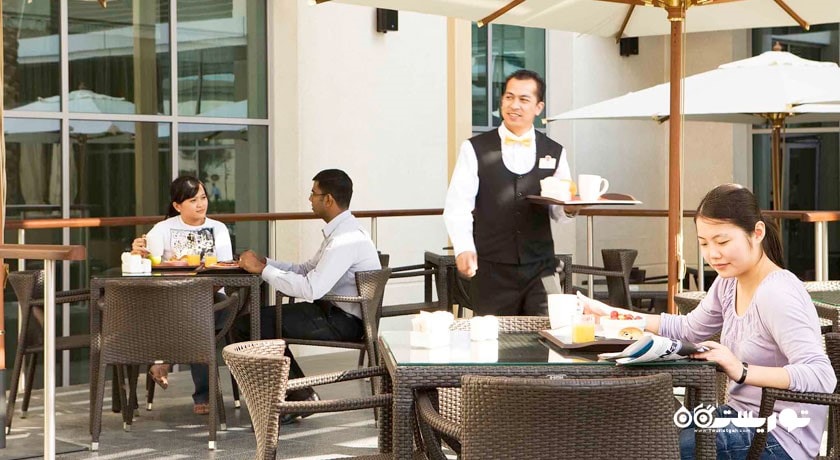 محوطه فضای باز کافه تمپو تراس