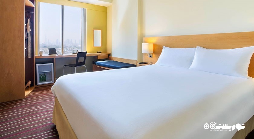 نمای تخت بزرگ اتاق دبل