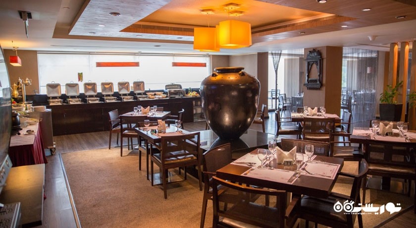 نمای کلی رستوران هندی ایند-چی