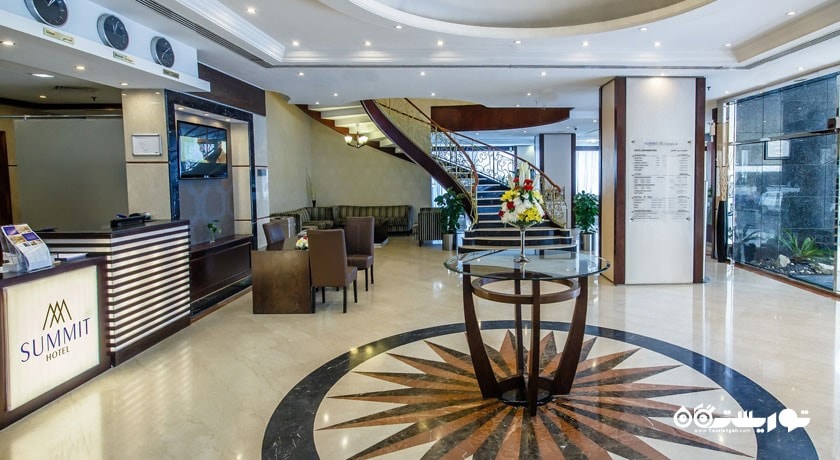 نمای لابی هتل سامیت