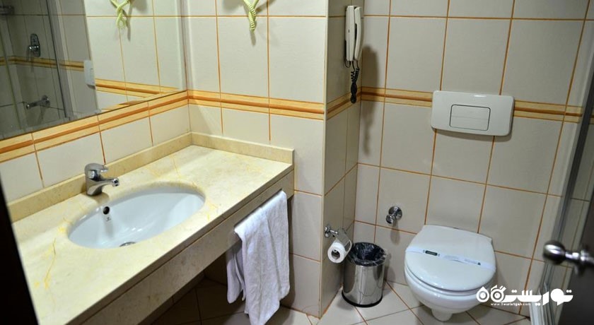 حمام و سرویس بهداشتی اتاق ها