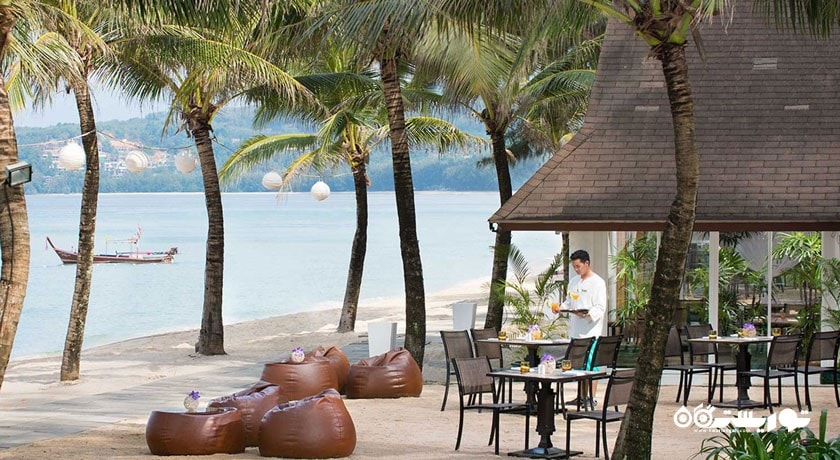 نمایی از رستوران ساحلی کسورینا