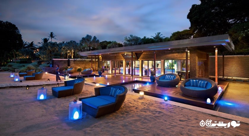 محوطه فضای باز اوت آو د بلو درینک