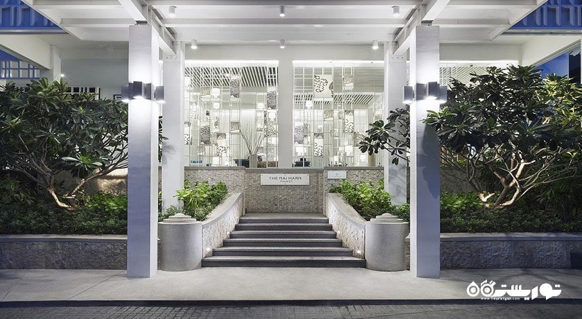 درب ورودی هتل د نای هارن