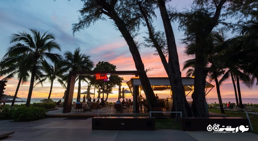 چشم انداز زیبای بار بیچ کلاب
