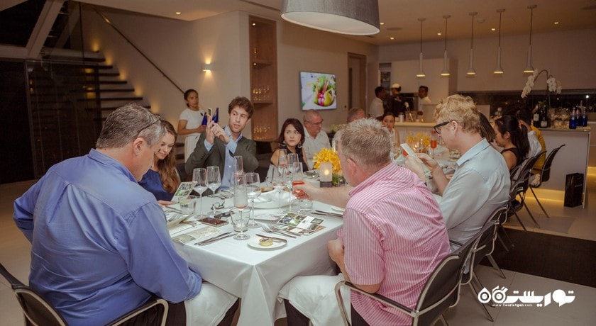 خدمات صرف غذا در ویلا