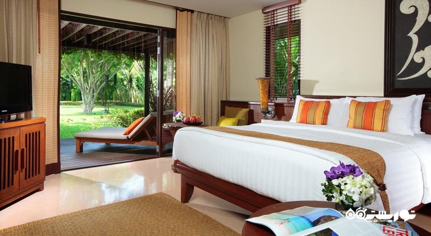 نمای تخت بزرگ سوئیت دوخوابه