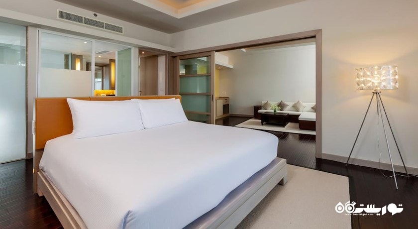 نمای تخت بزرگ سوئیت دلوکس