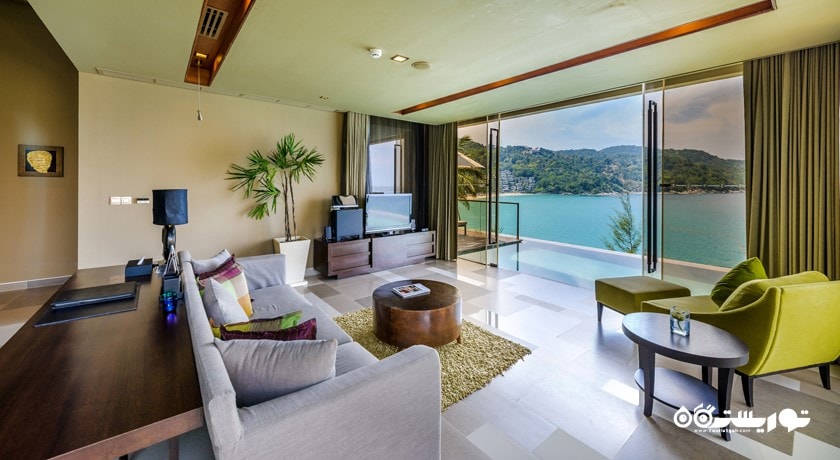 محوطه نشیمن ویلا فمیلی