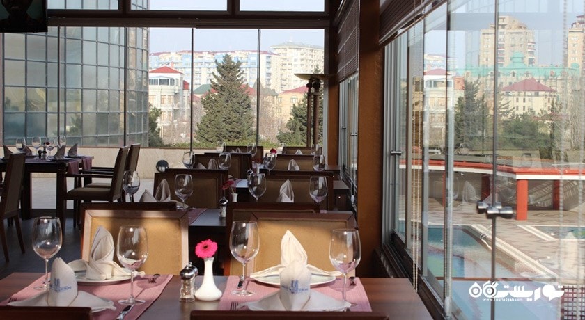 کاویار رستوران هتل گرند یوروپ