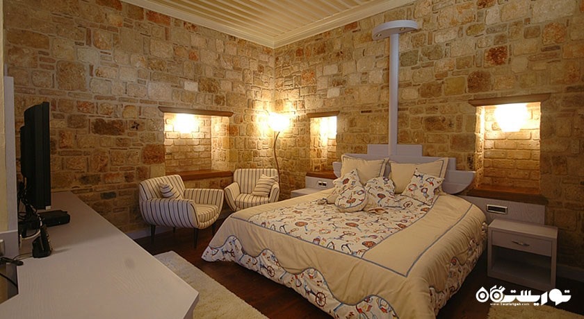 تخت بزرگ سوئیت مدیترانه