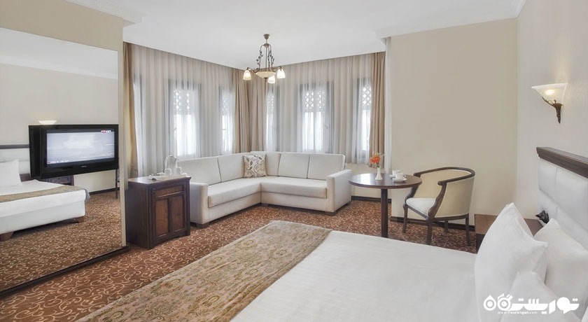 تخت بزرگ سوئیت کرنر