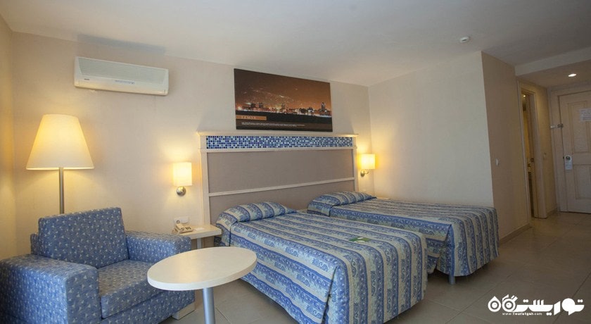 اتاق استاندارد هتل افسییا هالیدی بیچ کلاب