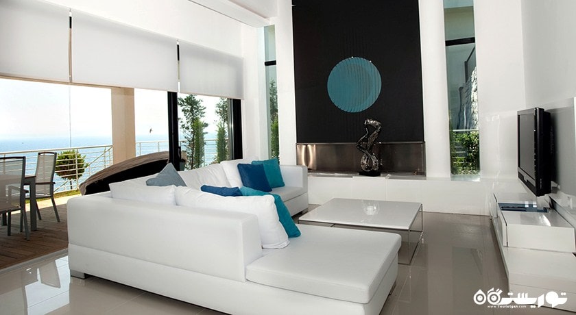 محوطه نشیمن ویلا وی آی پی	